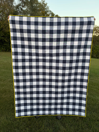 Meadow Star Quilt - 48” x 65”